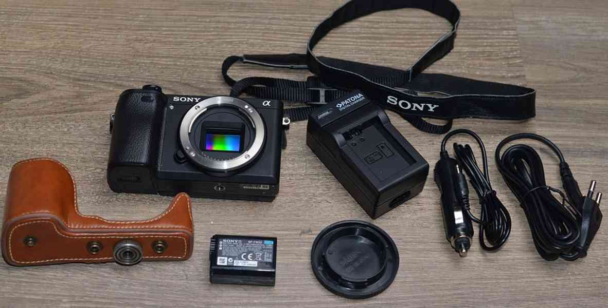 Sony A 6300 *24,2 Mpx*4K video* WIFI/NFC* 8800 Exp - foto 1