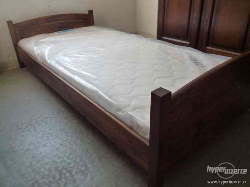 postel dřevěná včetně roštu - foto 1