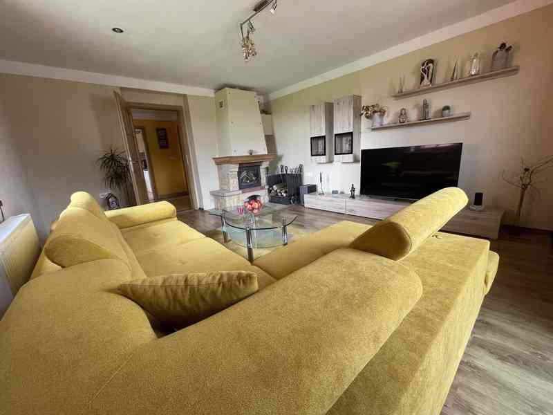 Prodej rodinného domu 236 m², pozemek 1564 m² - foto 6