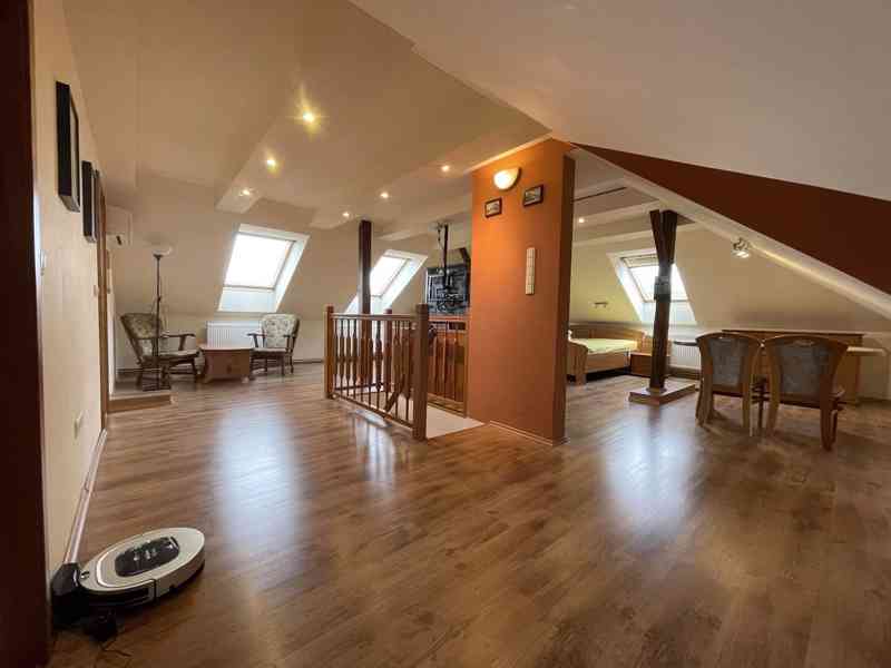 Prodej rodinného domu 236 m², pozemek 1564 m² - foto 20