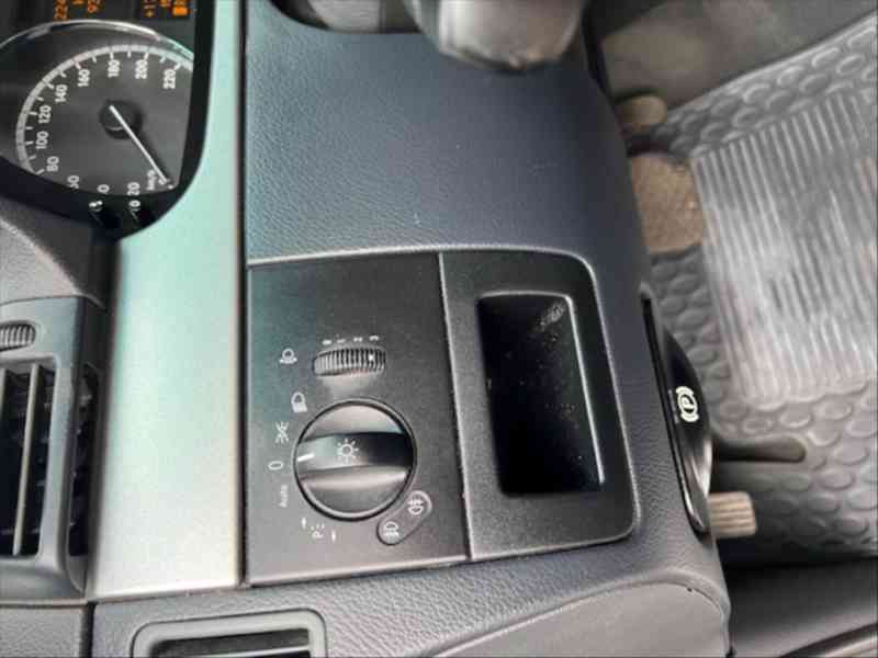 Mercedes-Benz Viano 3,0 - foto 8