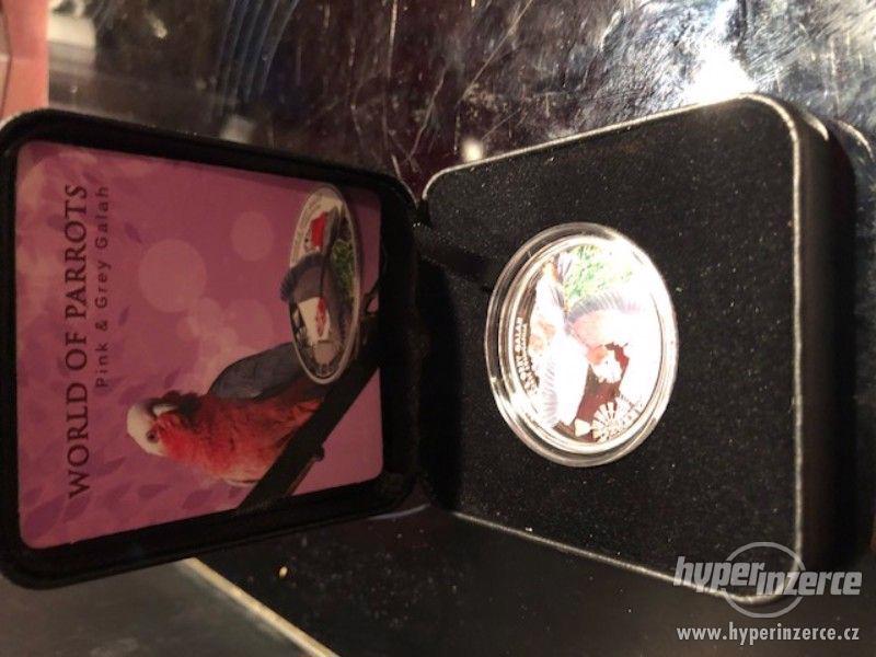 Stříbrná mince 3D Růžový Kakadu - foto 2