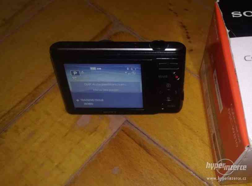 Digitální fotoaparát Sony CyberShot DSC-W810 černý - foto 4
