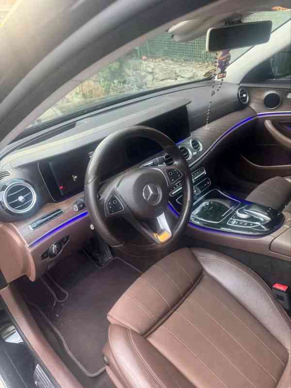 mercedes E 220 - foto 4