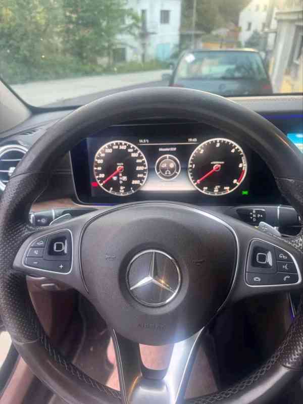 mercedes E 220 - foto 7