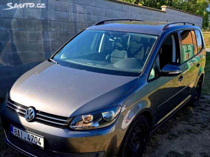 Volkswagen Touran 1,4   Dvě sady kol, tažné, multifunk - foto 1