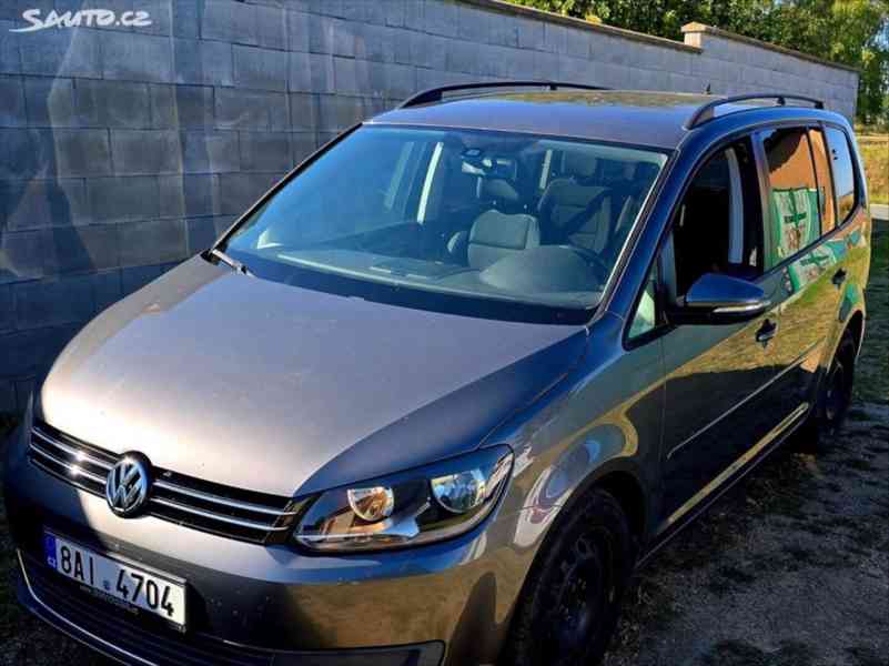 Volkswagen Touran 1,4   Dvě sady kol, tažné, multifunk - foto 2