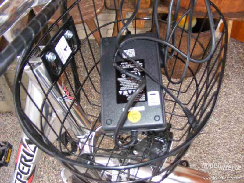 Nové elektrokolo - Alu rám, odpružené - foto 4