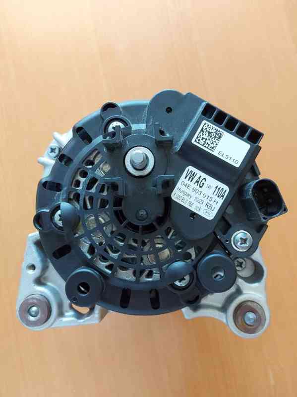 Alternátor Škoda, VW AG 04E903015H - foto 2