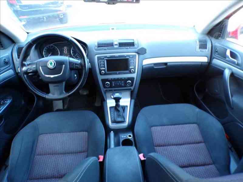 Škoda Octavia 1,6 TDI DSG - foto 5
