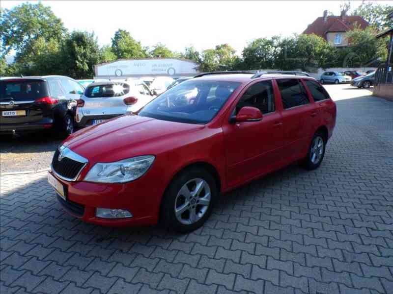 Škoda Octavia 1,6 TDI DSG - foto 2