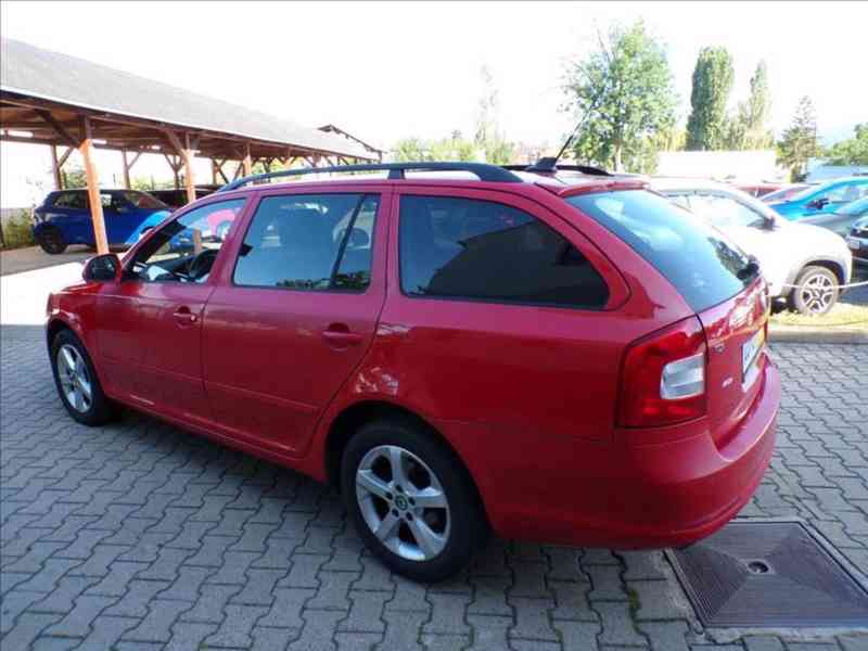 Škoda Octavia 1,6 TDI DSG - foto 4