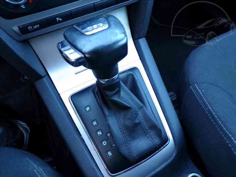 Škoda Octavia 1,6 TDI DSG - foto 7