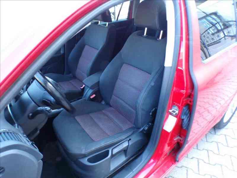 Škoda Octavia 1,6 TDI DSG - foto 9