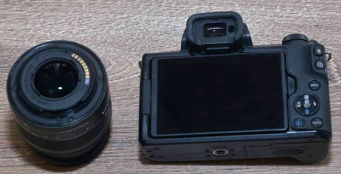 Canon EOS M50 + Objektiv EF-M 15-45mm  21000 Exp. - foto 5