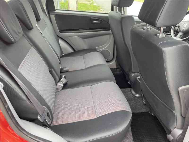 Suzuki SX4 1,9 DDiS 4x4 KEY FREE, TAŽNÉ - foto 9