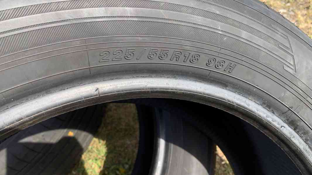 Yokohama Advan V61H 225/55 R18 98H - foto 8