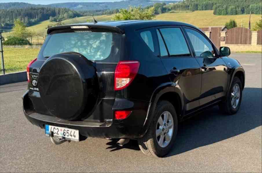 Toyota RAV4 2,2   130kw - foto 4