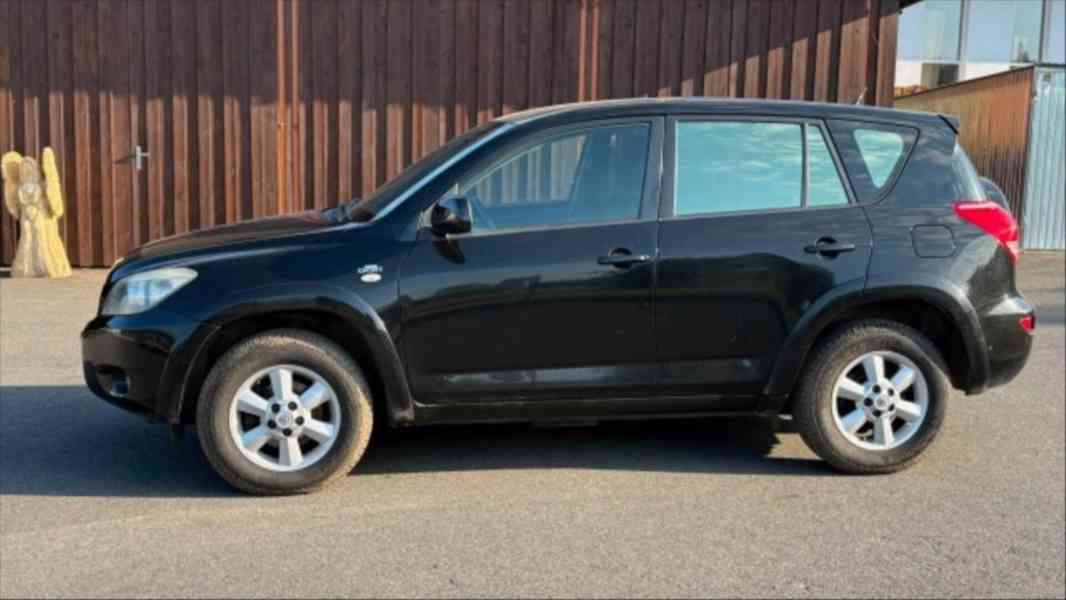 Toyota RAV4 2,2   130kw - foto 3