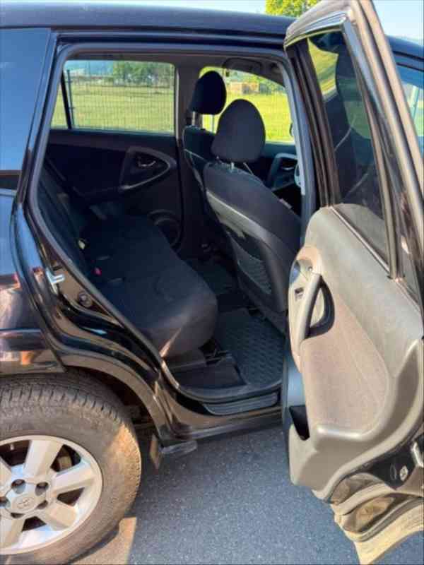 Toyota RAV4 2,2   130kw - foto 5