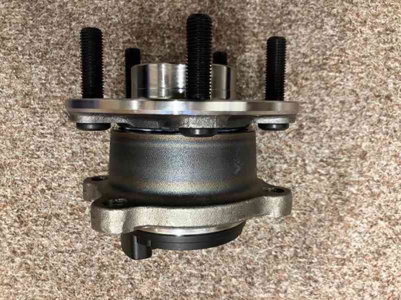 Ford Focus - zadní záboj - foto 2