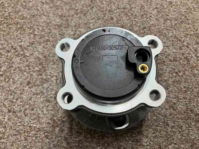 Ford Focus - zadní záboj - foto 3