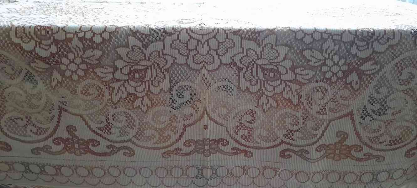 krajkový ubrus - foto 4