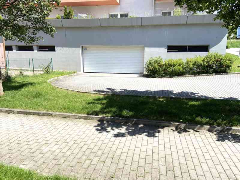 PRONÁJEM GARÁŽOVÉHO STÁNÍ ULICE ŘÍČANSKÁ, BRNO–BYSTRC - foto 3