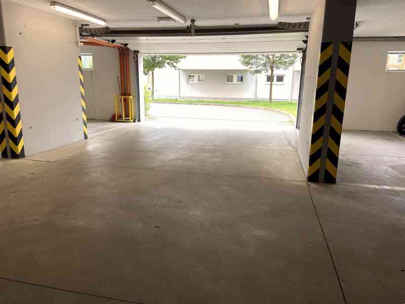 PRONÁJEM GARÁŽOVÉHO STÁNÍ ULICE ŘÍČANSKÁ, BRNO–BYSTRC - foto 5