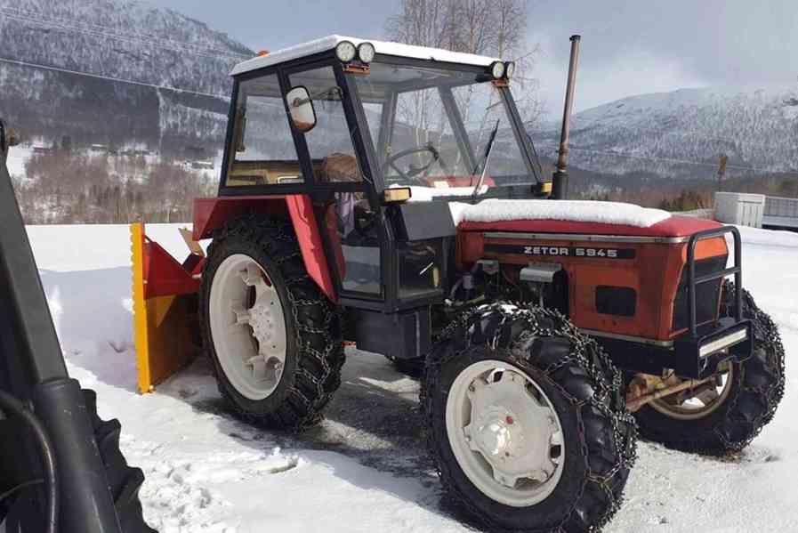 Zetor 5945 - foto 2