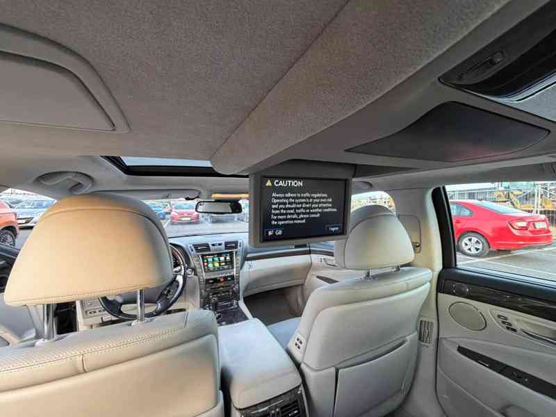 Lexus LS 460 V8 - foto 5