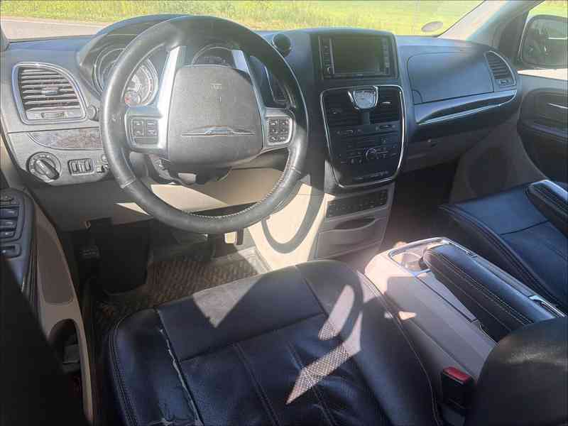 Chrysler Town Country 3,6 RT DVD LPG Kůže 2011 - foto 14