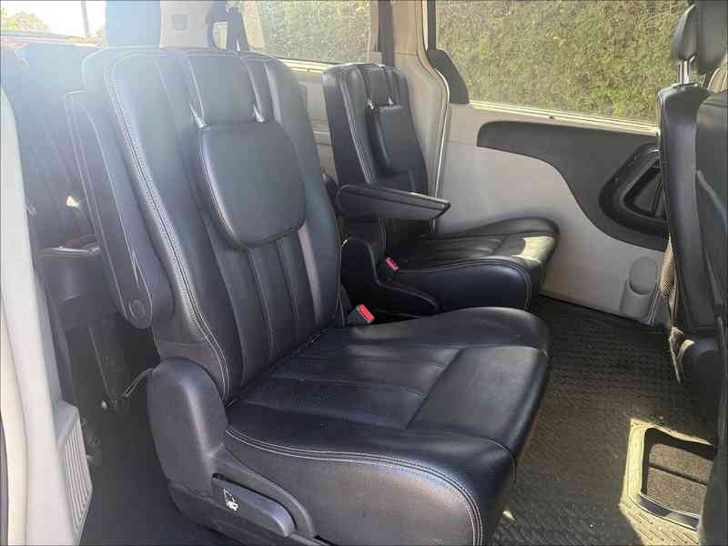 Chrysler Town Country 3,6 RT DVD LPG Kůže 2011 - foto 9