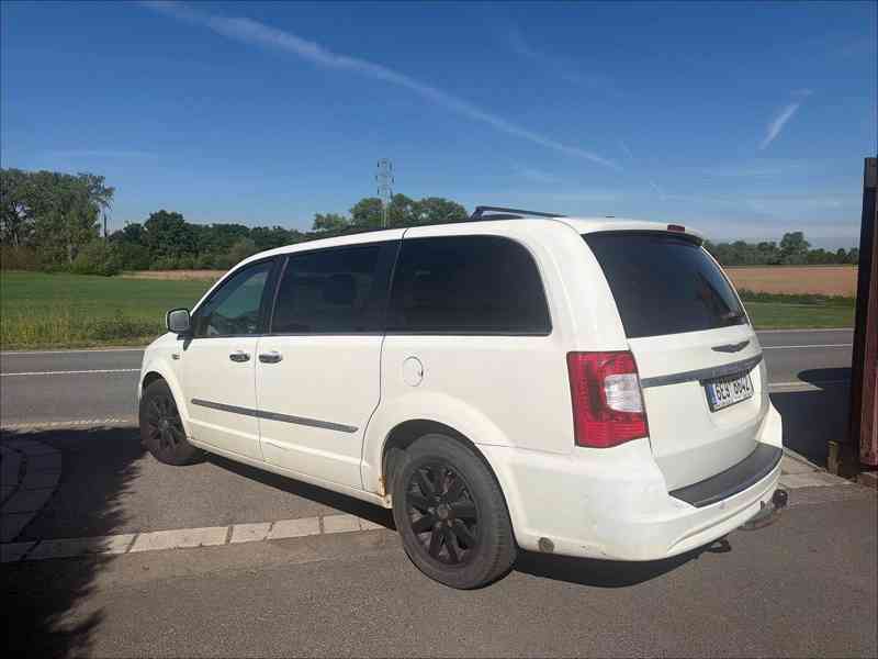 Chrysler Town Country 3,6 RT DVD LPG Kůže 2011 - foto 3