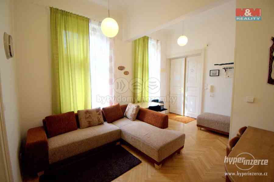 Pronájem bytu 2+kk, 53 m2, v Praze 2, ul. Balbínova - foto 1