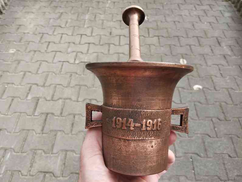Válečný hmoždíř PRO PATRIA 1914-1916 s tloukem - foto 24