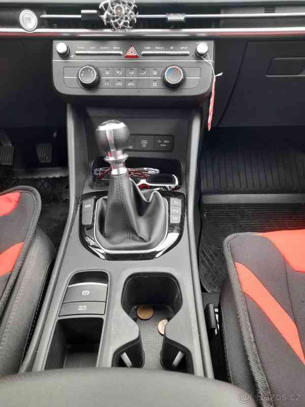 Hyundai Tucson 1,6   Podej auta - foto 8