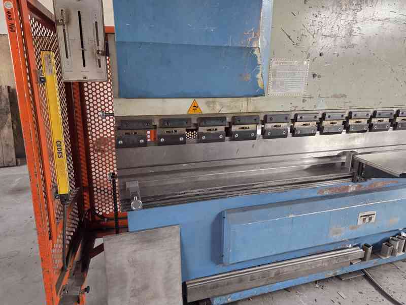 Ohraňovací lis CTOF 160/3200 CNC, r. v. 2006 - foto 4