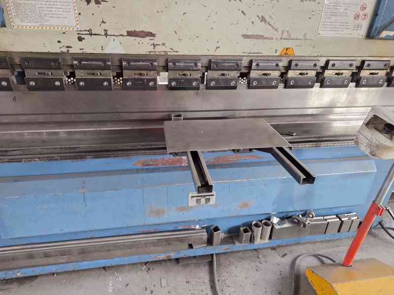 Ohraňovací lis CTOF 160/3200 CNC, r. v. 2006 - foto 5