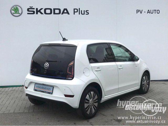 Volkswagen Up!, automat, RV 2017 - foto 8