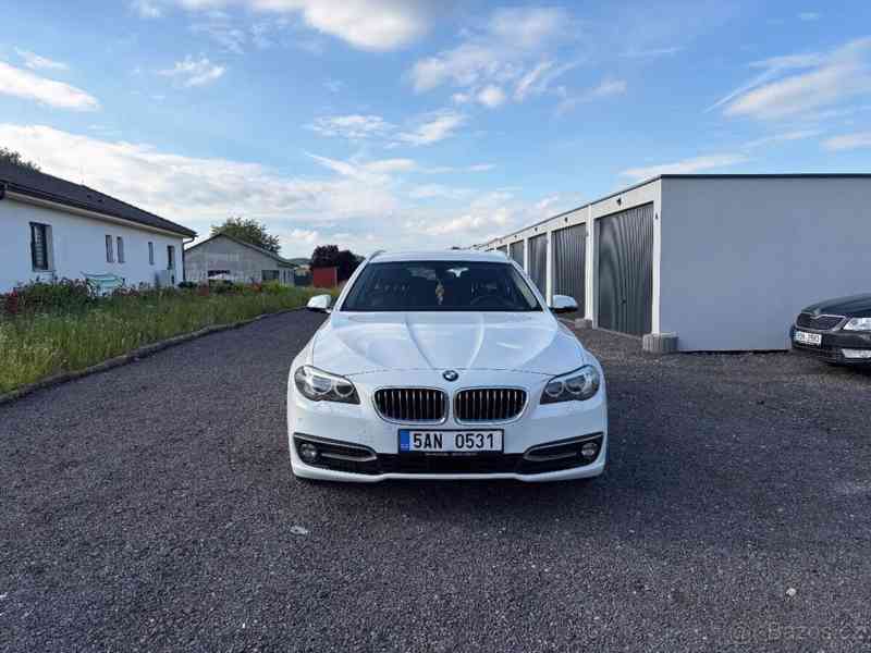 BMW Řada 5 2,0   xDrive Touring 140 kW - foto 5