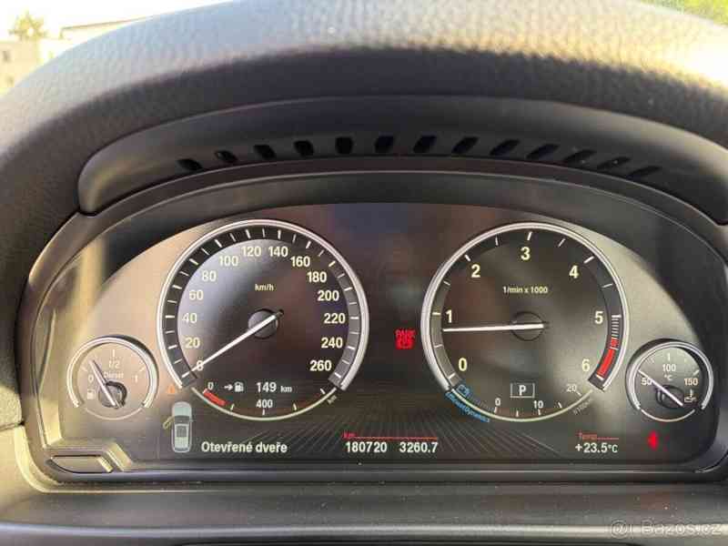 BMW Řada 5 2,0   xDrive Touring 140 kW - foto 3