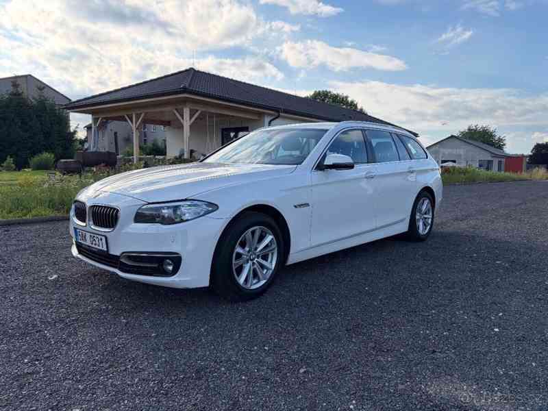 BMW Řada 5 2,0   xDrive Touring 140 kW - foto 2
