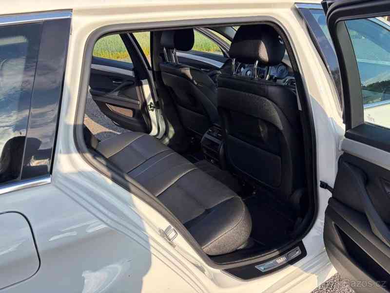 BMW Řada 5 2,0   xDrive Touring 140 kW - foto 8