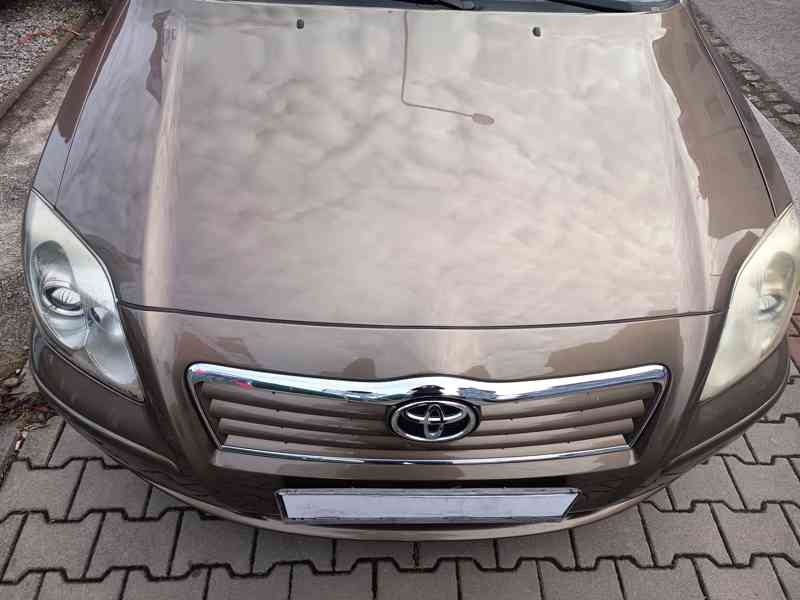 Toyota Avensis combi 2,0D-4D Comfort ČR  - foto 4