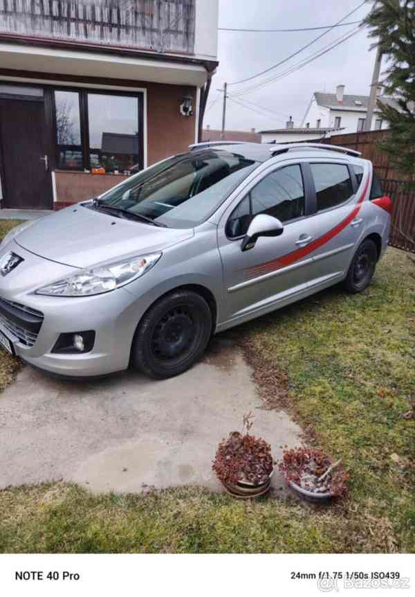 Peugeot 207 1,4 - foto 2