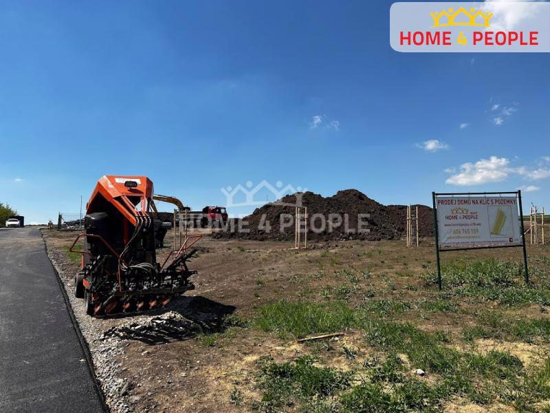 Pozemek 997 m2 (č.16) Bořenovice u Holešova - foto 5