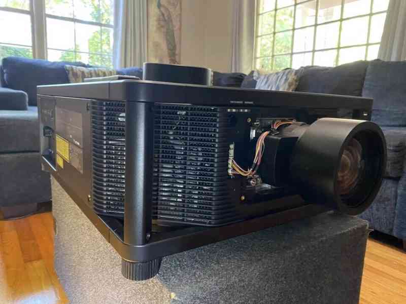 SONY VPL-VW5000ES 4K HRD10, IMAX ENHANCED, 5000 LUMEN - foto 3