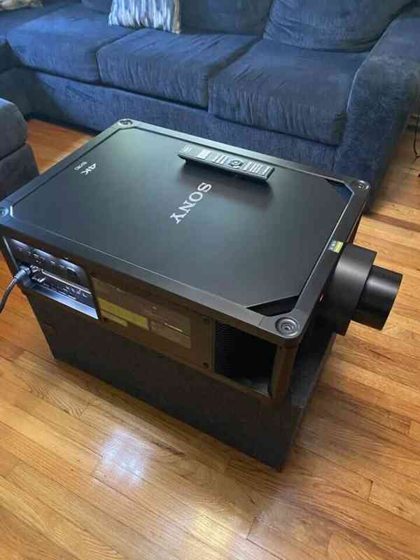 SONY VPL-VW5000ES 4K HRD10, IMAX ENHANCED, 5000 LUMEN - foto 2