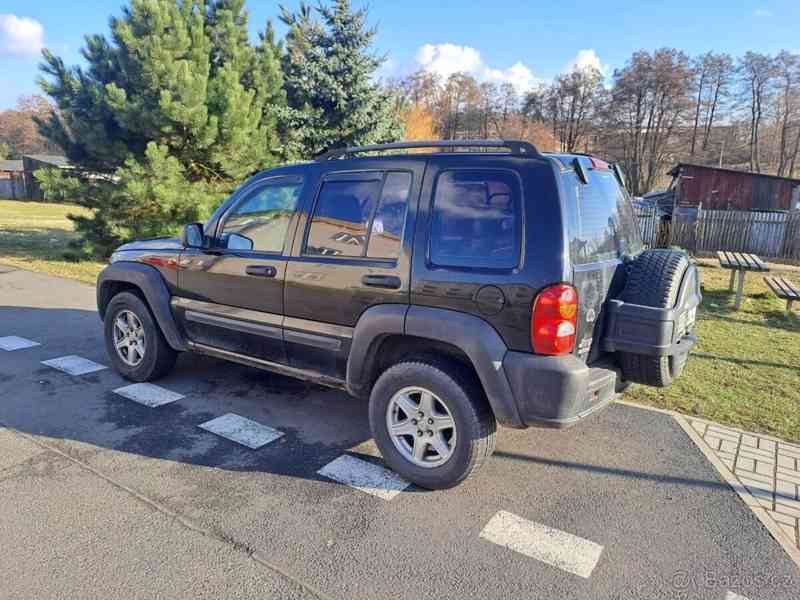 Jeep Cherokee 2,8 - foto 4